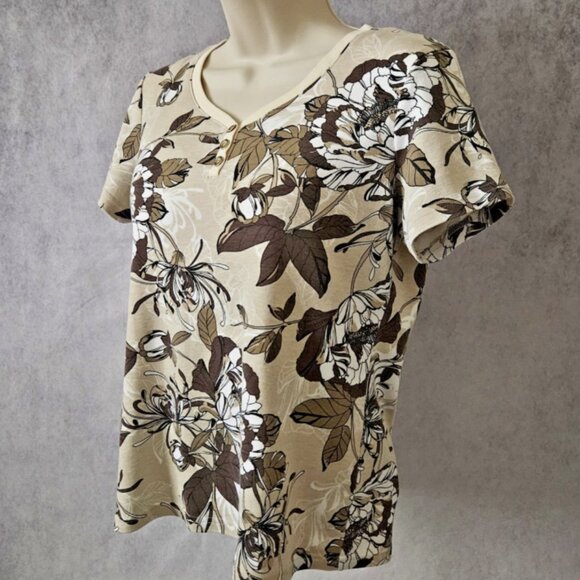 Karen Scott Floral Print Short Sleeve Henley V-Neck Tee-Shirt - Picture 5 of 9